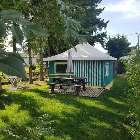 Hôtel Camping Les Roulottes du Bazois à Châtillon-en-Bazois Extérieur photo