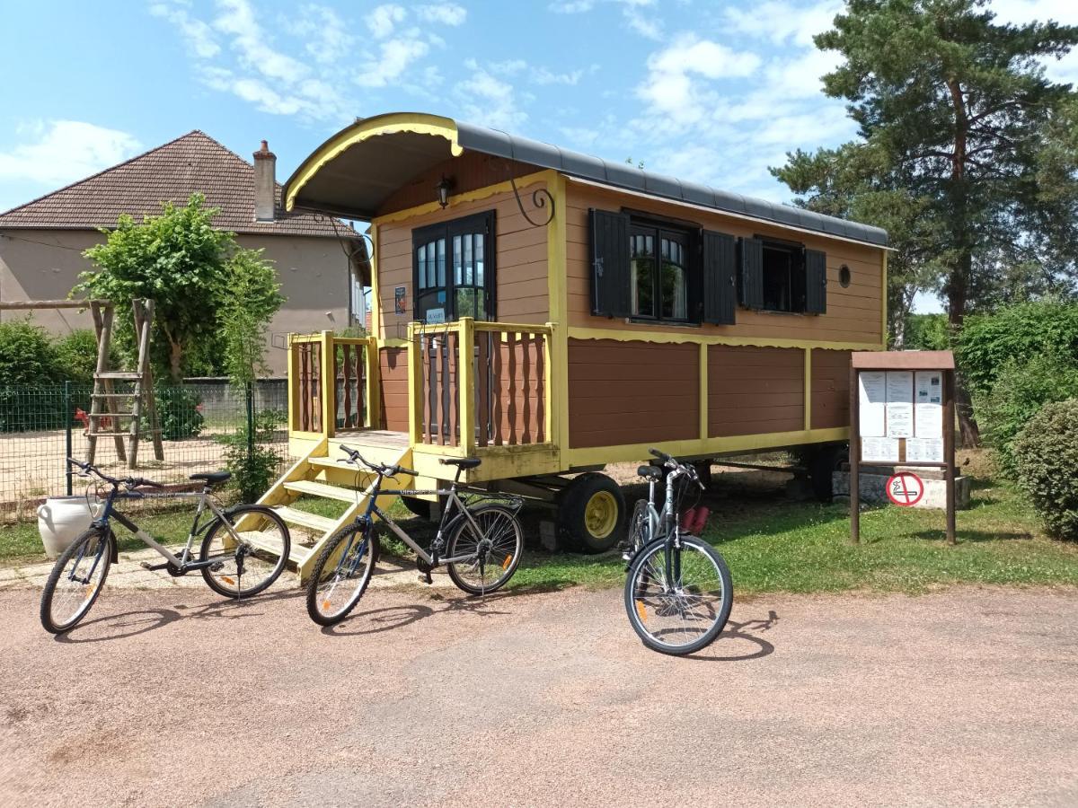 Hôtel Camping Les Roulottes du Bazois à Châtillon-en-Bazois Extérieur photo