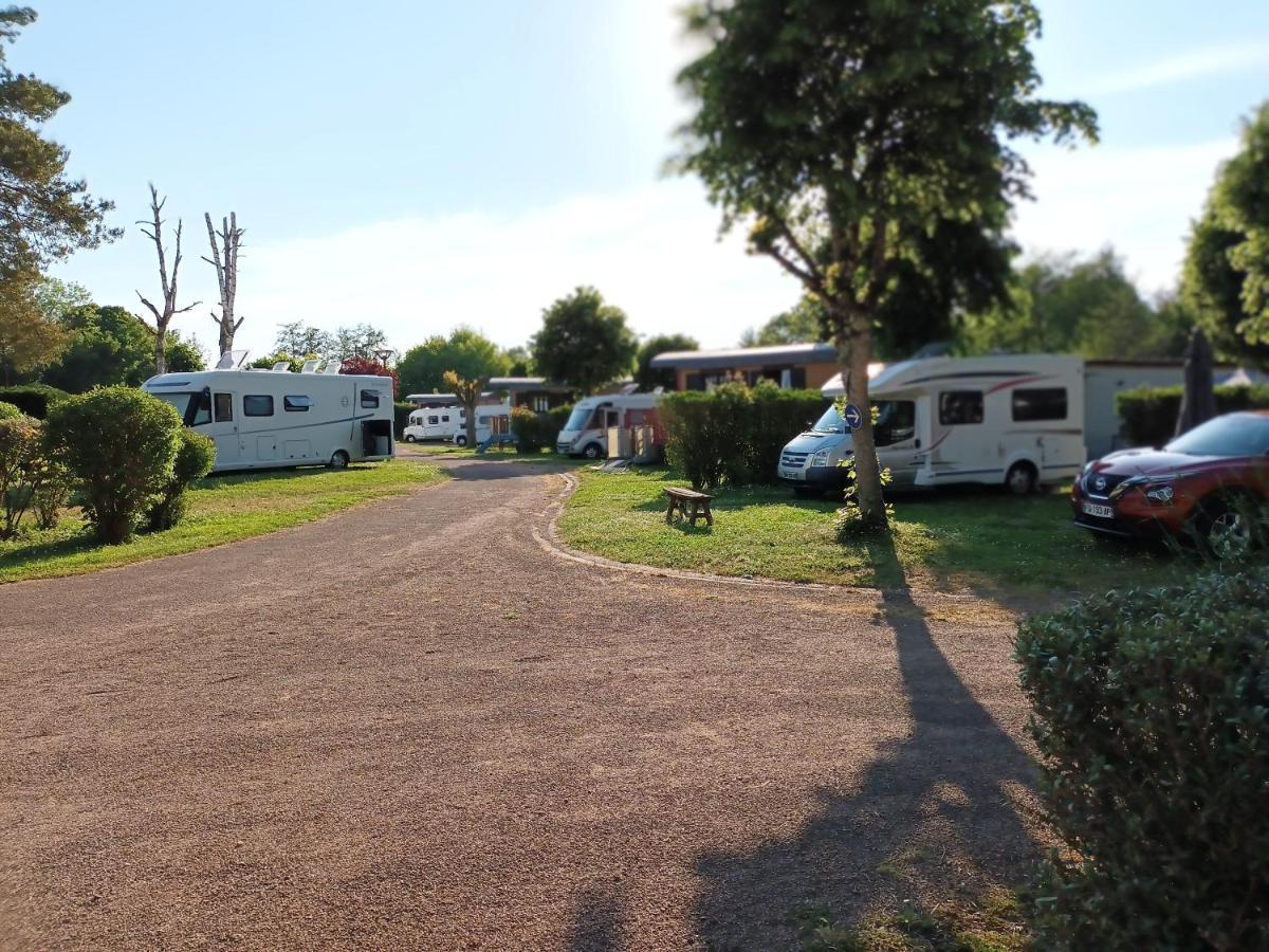 Hôtel Camping Les Roulottes du Bazois à Châtillon-en-Bazois Extérieur photo