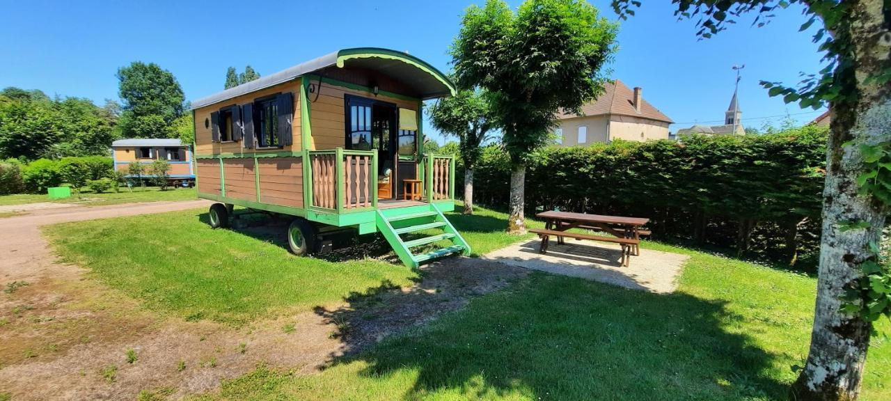 Hôtel Camping Les Roulottes du Bazois à Châtillon-en-Bazois Extérieur photo